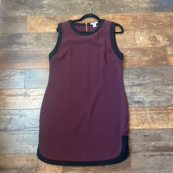 BARIII LARGE BURGUNDY DRESS - Picture 2 of 5